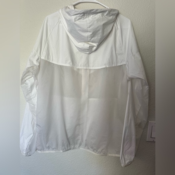 Nike Windbreaker / Light Raincoat Jacket - Picture 5 of 7